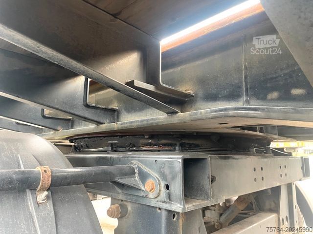 Semi-reboque SCHWARZMÜLLER Roll Kran Kennis 30R Drehkranz/2x gelenkt/Miete