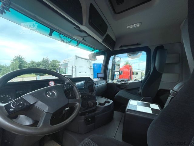 Tre-sidet tipbil MERCEDES-BENZ 2643 /6x6H ALLRAD/Meiller/Bordmatik/Schneeplatte
