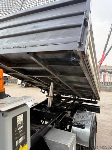 Tipper truck Nissan ATLEON 120