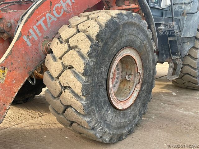 Lader Hitachi ZW250-6