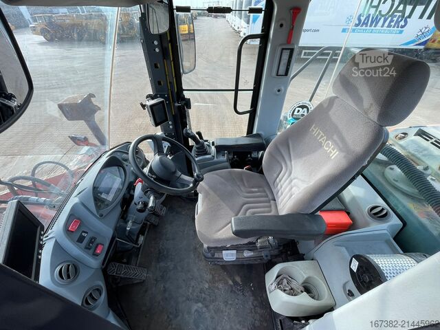 Lader Hitachi ZW250-6