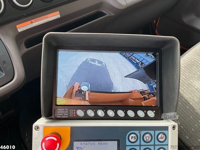 Refuse collection vehicle FUSO Canter 9C18 Geesink 7m³