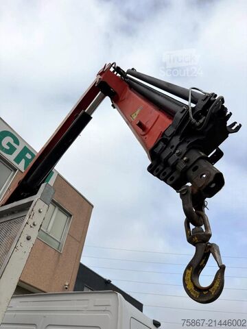 Düz kasa kamyon Mercedes-Benz Atego 1828