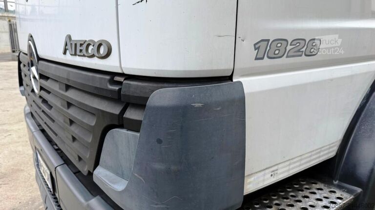 Düz kasa kamyon Mercedes-Benz Atego 1828