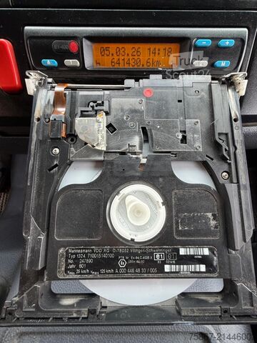 Autocarro con cassone fisso Mercedes-Benz Atego 1828