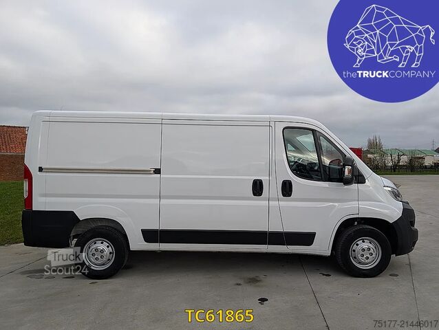Fourgon tôlé Opel Movano 140 cv l2h1 sms