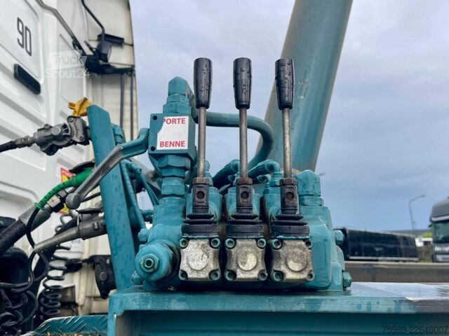 شاحنة قلابة Trouillet SOCARI 69 m3 left side opens, self pump tyres, etc