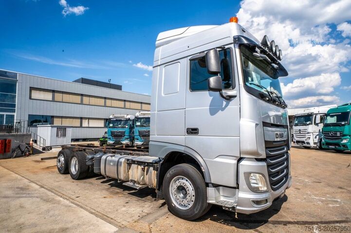 Fahrgestell mit Fahrerhaus DAF XF 510