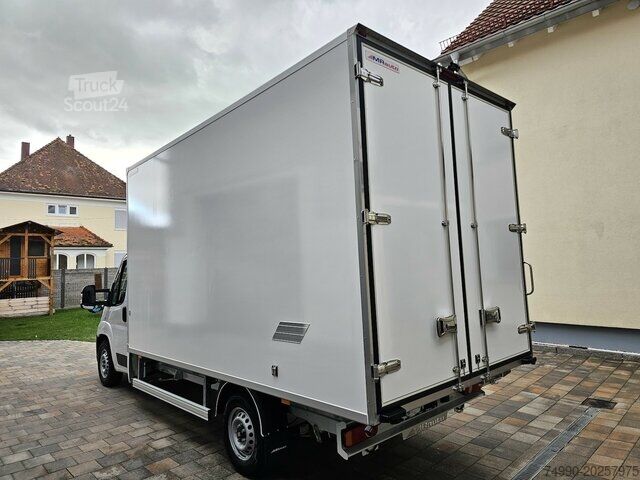 Vrachtwagen met bakwagen Fiat Ducato 35 MAXI 180 Koffer Kamera 7` TFT sofort