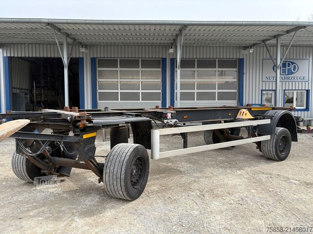 Cserélhető alvázas pótkocsi Kögel Lafette langer Hub Breitreifen top