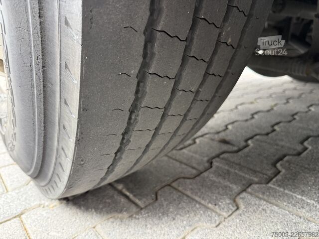 Ladbil med lad MAN TGS 26.470 6X2 Effer 215 bis 16 Meter