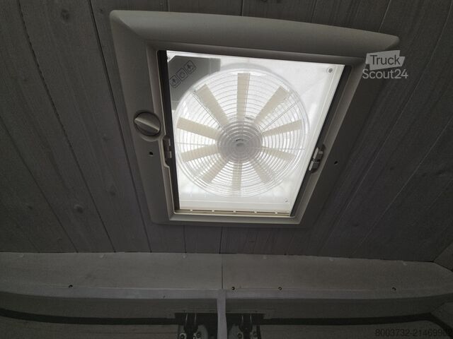 Kemperių furgonas Peugeot Boxer