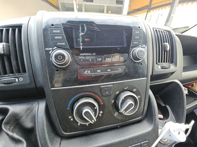 Kemperių furgonas Peugeot Boxer