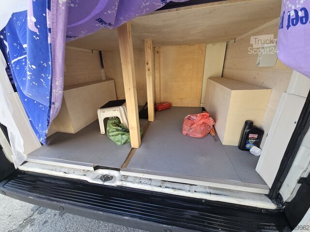 Kemperių furgonas Peugeot Boxer