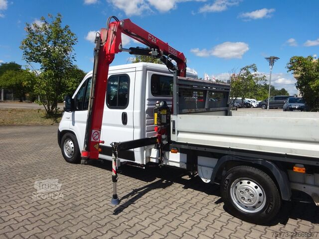 Pritschenwagen FIAT Ducato Maxi Doka Pritsche Fassi Ladekran