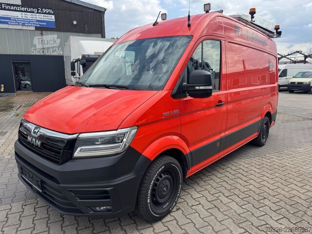 Bestelwagen met verhoogd dak MAN TGE 3.180 BF 3+ Begleitfazreug mit Bett