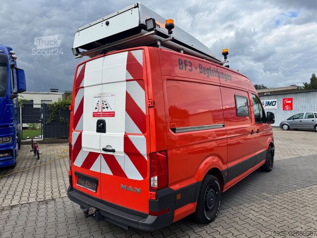 Bestelwagen met verhoogd dak MAN TGE 3.180 BF 3+ Begleitfazreug mit Bett