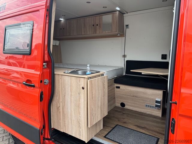Bestelwagen met verhoogd dak MAN TGE 3.180 BF 3+ Begleitfazreug mit Bett