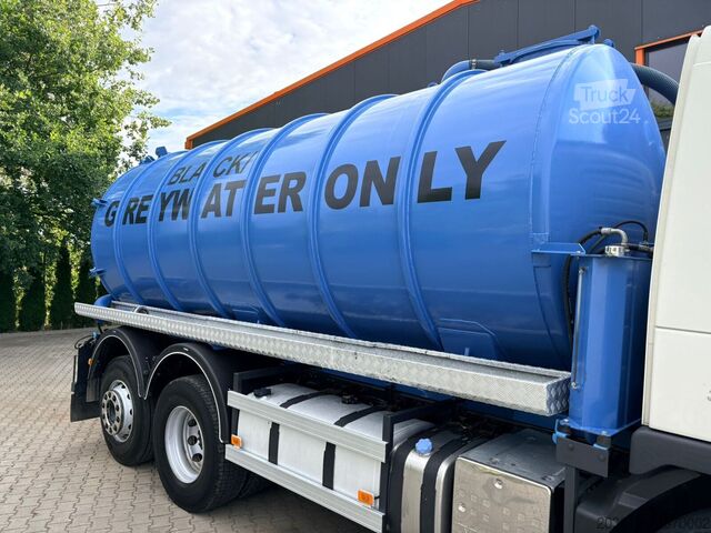 Vákuová cisterna VOLVO FM330 6x2/2 Euro 5 LL Kanalreiniger 15000L