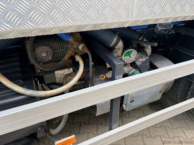 Vákuová cisterna VOLVO FM330 6x2/2 Euro 5 LL Kanalreiniger 15000L