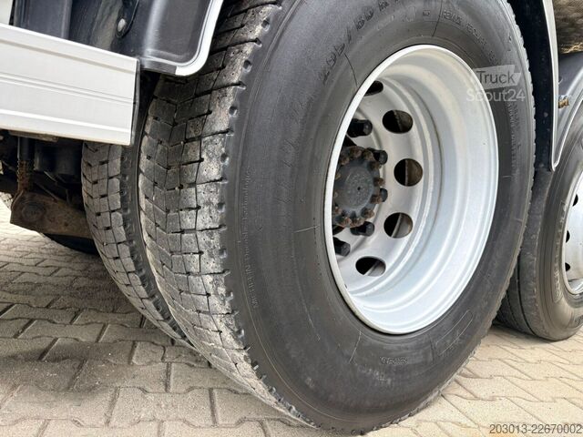 Vákuová cisterna VOLVO FM330 6x2/2 Euro 5 LL Kanalreiniger 15000L