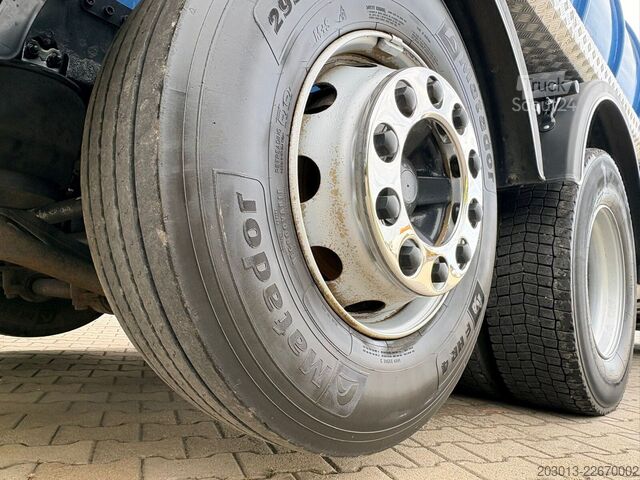 Vákuová cisterna VOLVO FM330 6x2/2 Euro 5 LL Kanalreiniger 15000L