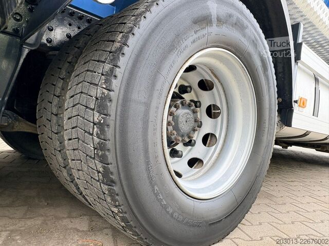 Vákuová cisterna VOLVO FM330 6x2/2 Euro 5 LL Kanalreiniger 15000L