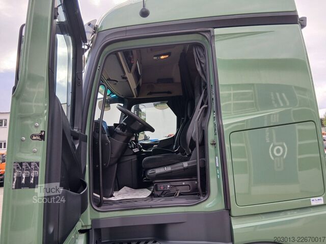 Vrachtwagenchassis MERCEDES-BENZ 1851 4x2 BL Fahrgestell *Nebenantrieb