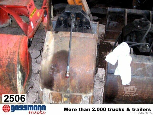 Kravas automašīnai uzstādīts celtnis LRG 210