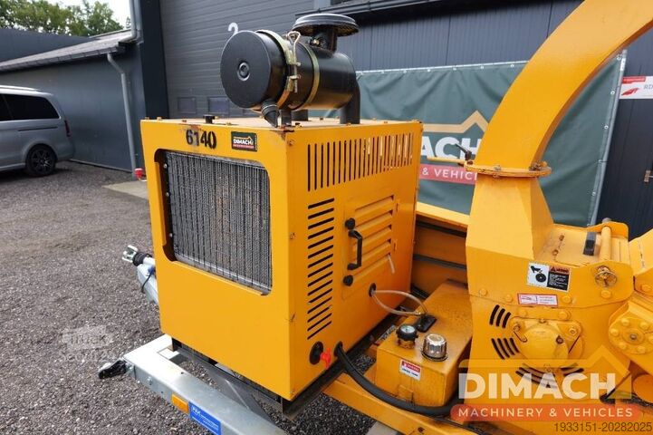 Hacheuse Shengmiao Hc6140 new wood chipper with trailer!!