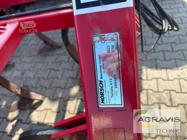 Cultivator Horsch TERRANO 4 FX