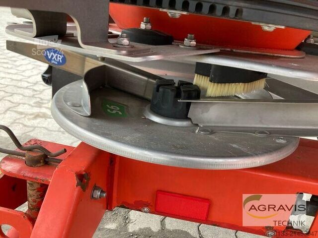 Fertilizer spreader Rauch AXIS-H 30.1 EMC