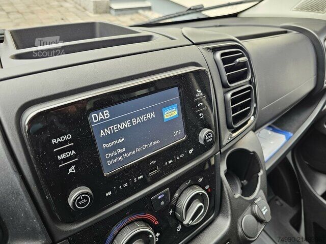 Furgon Fiat Ducato 35 MAXI 180 Koffer Automatik Seitentüre