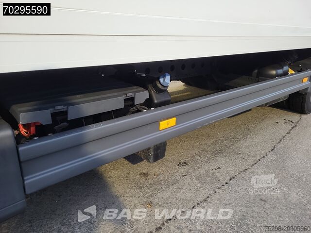 Koffer Mercedes Atego 816 4X2 8tonner 1000kg Ladebordwand Manua...