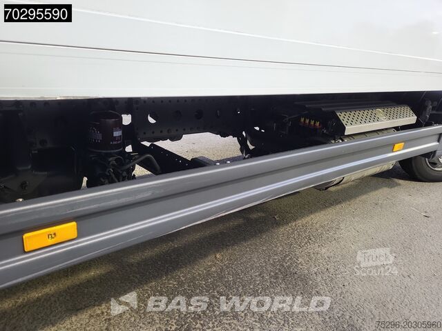 Koffer Mercedes Atego 816 4X2 8tonner 1000kg Ladebordwand Manua...