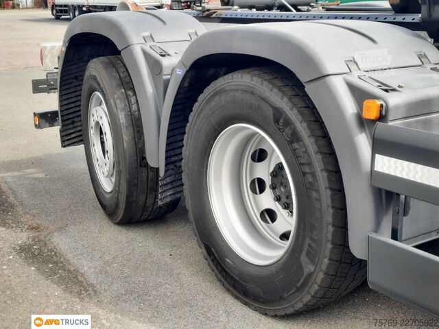 Tovornjak s kavljem za kontejnerje MAN 26.440 TGS 6X2 Meiller Lenkachse Frontanbaupl.