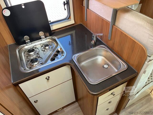 Halvintegrerad husbil RIMOR Katamarano 95 Plus - Hub/Einzelbetten - Klima -