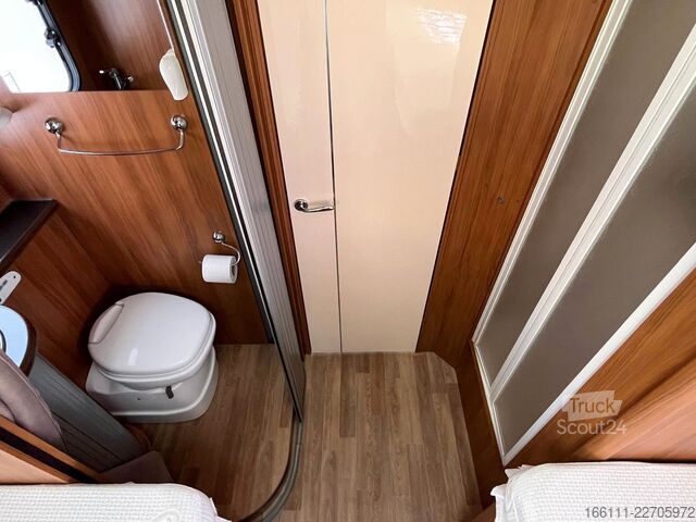 Halvintegrerad husbil RIMOR Katamarano 95 Plus - Hub/Einzelbetten - Klima -