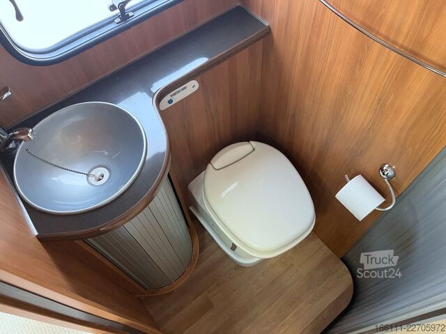 Halvintegrerad husbil RIMOR Katamarano 95 Plus - Hub/Einzelbetten - Klima -