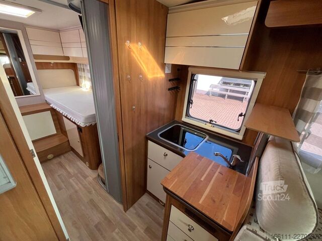 Halvintegrerad husbil RIMOR Katamarano 95 Plus - Hub/Einzelbetten - Klima -