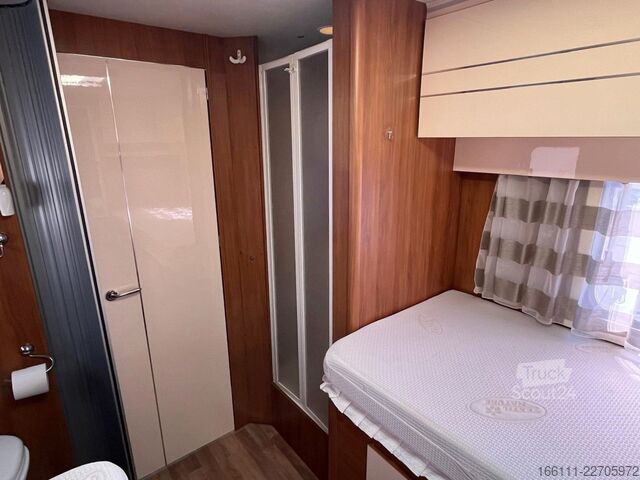 Halvintegrerad husbil RIMOR Katamarano 95 Plus - Hub/Einzelbetten - Klima -