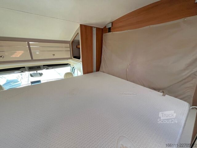 Halvintegrerad husbil RIMOR Katamarano 95 Plus - Hub/Einzelbetten - Klima -