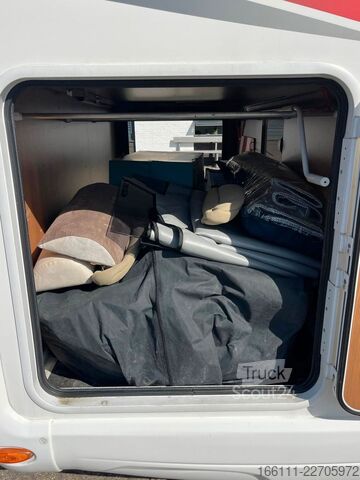 Halvintegrerad husbil RIMOR Katamarano 95 Plus - Hub/Einzelbetten - Klima -