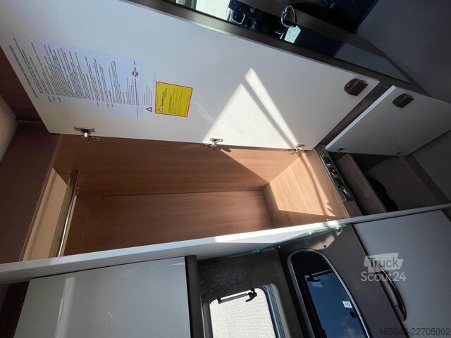 Caravana semiintegrada BÜRSTNER 644 G LYSEO FREISTAAT TD HL | *wenig KM*3,85t*