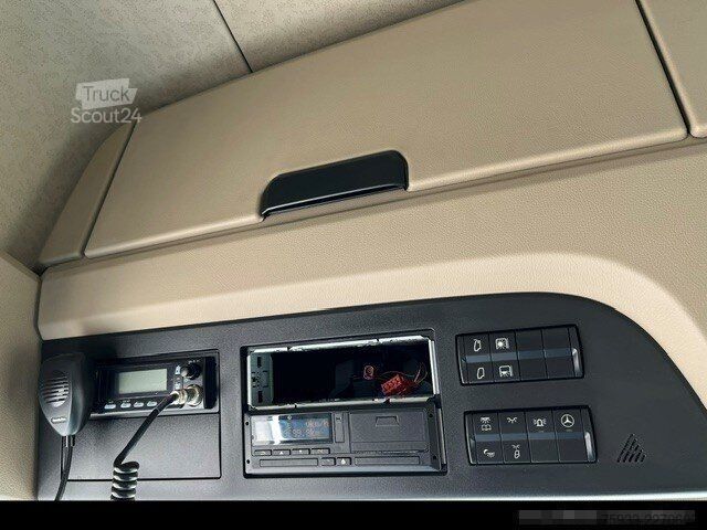 Standart çekici ünitesi MERCEDES-BENZ Actros 1848 LS Big Öl-Retarder*Luft*199.000 km !
