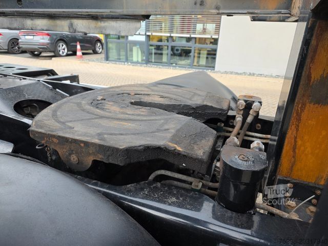 Vaihtolavakuorma-auto MERCEDES-BENZ Kamag WBH 25 / Umsetzer Sattelplatte