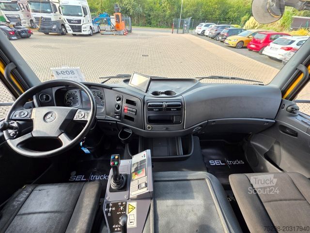 Vaihtolavakuorma-auto MERCEDES-BENZ Kamag WBH 25 / Umsetzer Sattelplatte
