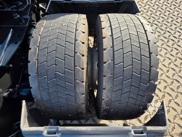 Lielapjoma vilcējs MAN TGX 18.460 4X2 LLS-U