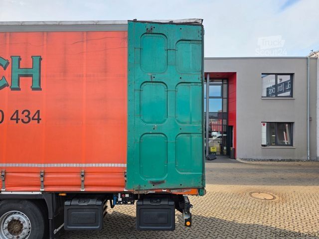 Semirimorchio con telone KRONE SD / Palettenkasten / Liftachse