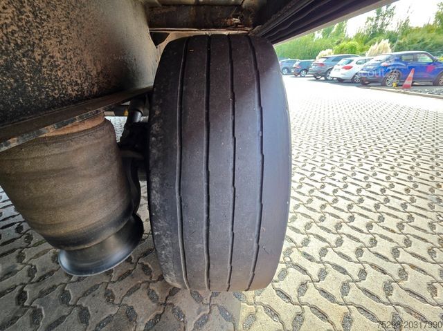 Semirimorchio con telone KRONE SD / Palettenkasten / Liftachse